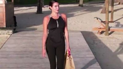 ياسمين صبري تظهر باللون الأسود بعد انفصالها عن أحمد أبو هشيمة