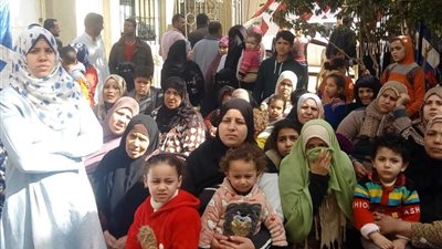 اختتام قافلة جامعة القاهرة الطبية بصرف وعلاج 700 حالة مجانًا