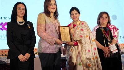 مايا مرسي توجه شكر للرئيس السيسي لدعمه ورعايته للمرأة