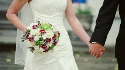 حماتها السبب.. فتاة تصاب بصدمة ليلة زفافها