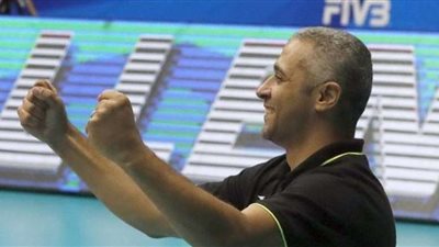 في نصف نهائي أفريقيا .. الأهلي يواجه ميناء دوالا الكاميروني في الطائرة