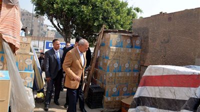 محافظ القليوبية يتفقد عددا من المدن لمتابعة النظافة وإزالة الإشغالات