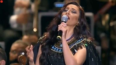 أميرة سليم تغني مقطوعة 