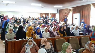 طالبة بالأزهر تتهم المدينة الجامعية بمنعها من تشييع جنازة والدها.. ومصدر: رفضنا لهذا السبب