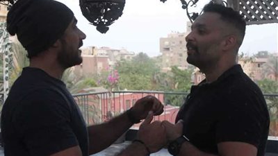 عاجل| شقيق ياسمين عبد العزيز يرد على العوضي: سكوتي عن اللئيم هو الجواب 