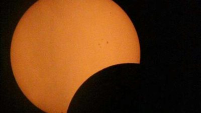 5 علامات مميزة.. ما الفرق بين الكسوف والخسوف؟