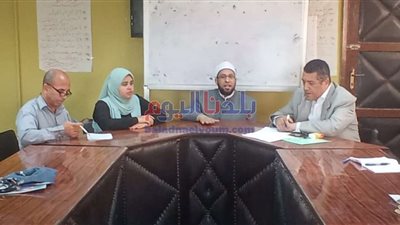 محافظ بني سويف يتابع جهود وحدة السكان في مجال ضبط الزيادة السكانية