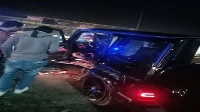 بالأسماء.. إصابة 23 شخصًا في تصادم سيارتين بطريق مصر أسوان