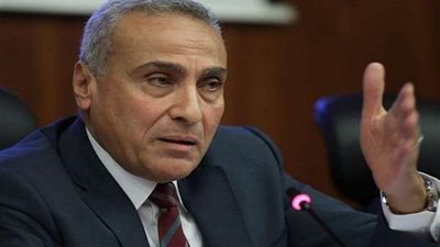 البنك المركزي يكشف تفاصيل إصدار عملة 10 جنيهات بلاستيكية