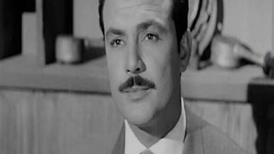 حبا في الفن ترك عمله كا ضابط وطلق معبودة الجماهير بفتوى شرعية.. تعرف على أبرز محطات حياة صلاح ذو الفقار