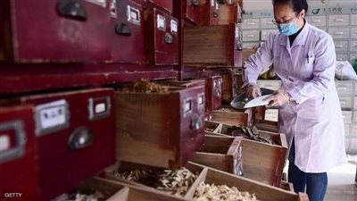 بعد علاج كورونا بالينسون.. منظمة الصحة العالمية تُحذر من الطب الشعبي