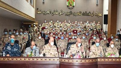 وزير الدفاع يشهد المرحلة الرئيسية لمشروع مراكز القيادة التعبوي (صمود - 1)