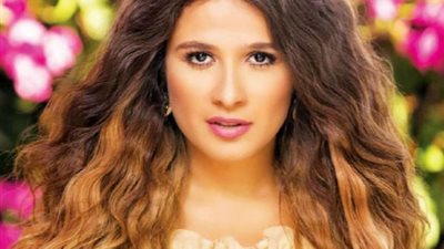 بسبب عملية جراحية.. سر غياب ياسمين عبد العزيز عن مهرجان الأقصر