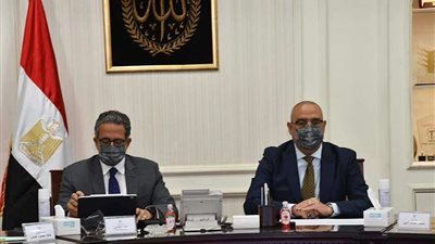 الجزار والعناني يترأسان اجتماع اللجنة الوطنية لمتابعة الموقف التنفيذى لمشروع تطوير أرض السلام