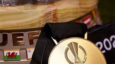 آينتراخت فرانكفورت يطمح لتحقيق ثان بطولاته في مواجهة رينجرز الباحث عن أولى الألقاب