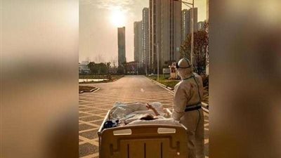 طبيب ومريض وشمس.. قصة صورة