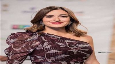 أمينة خليل تنتهي من المشاهد الأخيرة بمسلسل 