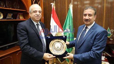 محافظ المنوفية يستقبل رئيس الهيئة العامة للمستشفيات والمعاهد التعليمية