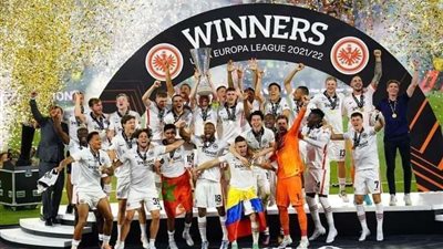 بعد تتويجه بالدوري الاوروبي.. آينتراخت فرانكفورت يحجز مقعداً بدوري أبطال أوروبا