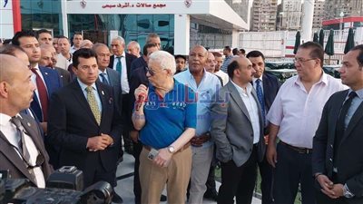 بحضور وزير الشباب والرياضة .. مرتضى منصور يفتتح نادي الزمالك الجديد( صور )