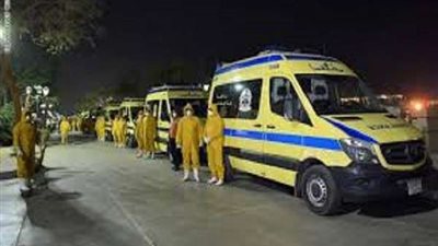 شاهد.. لحظة نقل ممرضة مشتبة إصابتها بـ