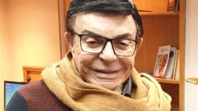 الفنان محمد جمعة ينعي سمير صبري