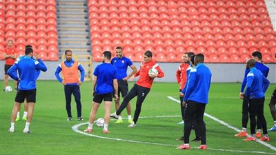 التشكيل المتوقع للأهلي قبل مواجهة سموحة