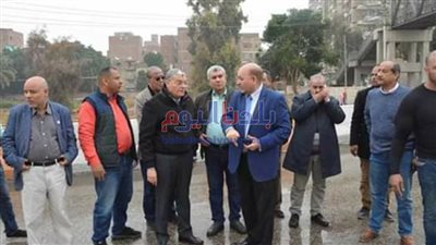 محافظ المنيا يتفقد الشوارع ويأمر برفع حالة الطوارئ بعد سقوط أمطار رعدية