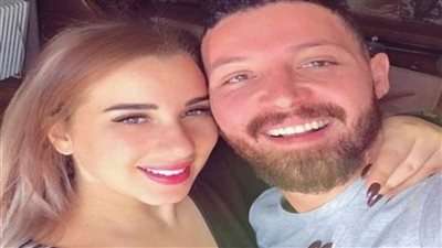 شاهد.. كيف احتفل محمود حجازي مع أسرته بتقلبات الطقس