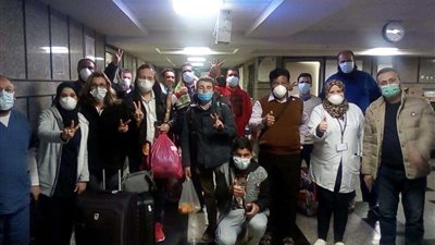 خالد مجاهد ينشر صور خروج 12 حالة من الحجر الصحي 