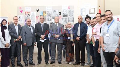 رئيس جامعة الدلتا التكنولوجية يفتتح المعرض الفني فى نسخته الثانية