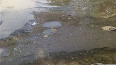 بسبب سوء الأحوال الجوية.. انهيار جزئي بطريق الجولف