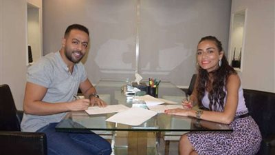 بعد وصفها بـ الفنكوش.. هذا ما فعلته سارة الطباخ مع تامر عاشور