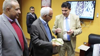 وفد بلغاري يزور مركز تدريب نقابة البناء والأخشاب