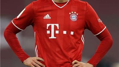 حقيقة تواصل تشافي مع ليفاندوفسكي بشأن الإنضمام لبرشلونة