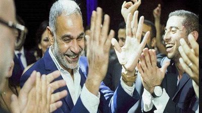 تعليق مفاجئ من محمود البزاوي على تأجيل الدراسة