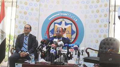 وزير المالية يعلن عن موعد صرف العلاوة الدورية للموظفين