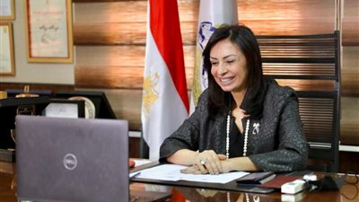 مايا مرسى لـ أحمد كريمة: سيدات مصر كلهم هوانم زعلان حضرتك ليه