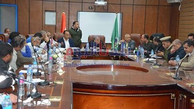 محافظ المنيا يشكر الجهاز التنفيذي على جهوده في مواجهة أزمة الطقس