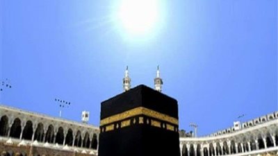 شاهد.. لحظة تعامد الشمس على الكعبة اليوم (فيديو)