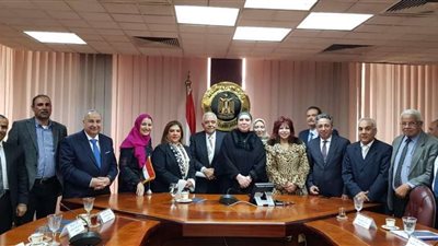 تفاصيل لقاء وزيرة التجارة والصناعة بأعضاء نقابة المستثمرين