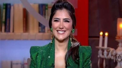 مي عمر تكشف كواليس 