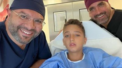 بعد خضوعه لعملية جراحية ..  نجل أمير كرارة يعود لمنزله غدا