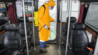 من ساعات لـ3 أيام.. ماهو العُمر الحقيقي لفيروس كورونا؟