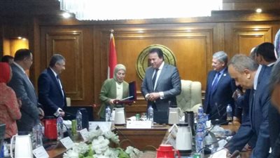 لوائح جديدة لتطوير الإنتاج العلمي للمراكز والمعاهد والهيئات البحثية