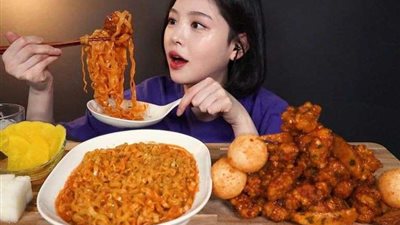 تعرف على سر حب الناس لمشاهدة فيديوهات الأكل