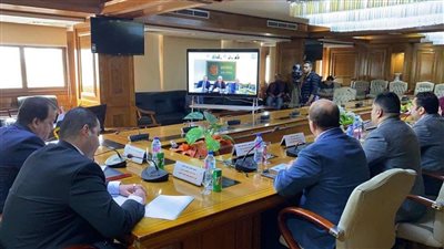 خلال لقائه برؤساء (7) جامعات.. عبدالغفار يشيد بتطبيق خطة التعليم عن بُعد