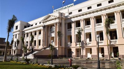 رئيس جامعة بنها: تعقيم المستشفى الجامعي وإلغاء الزيارات