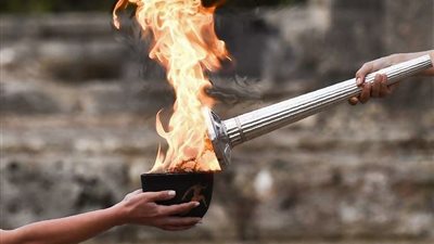 الشعلة الأولمبية تصل اليابان 