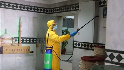 للوقاية من كورونا.. سعفان يواصل تطبيق الإجراءات الاحترازية في 27 محافظة